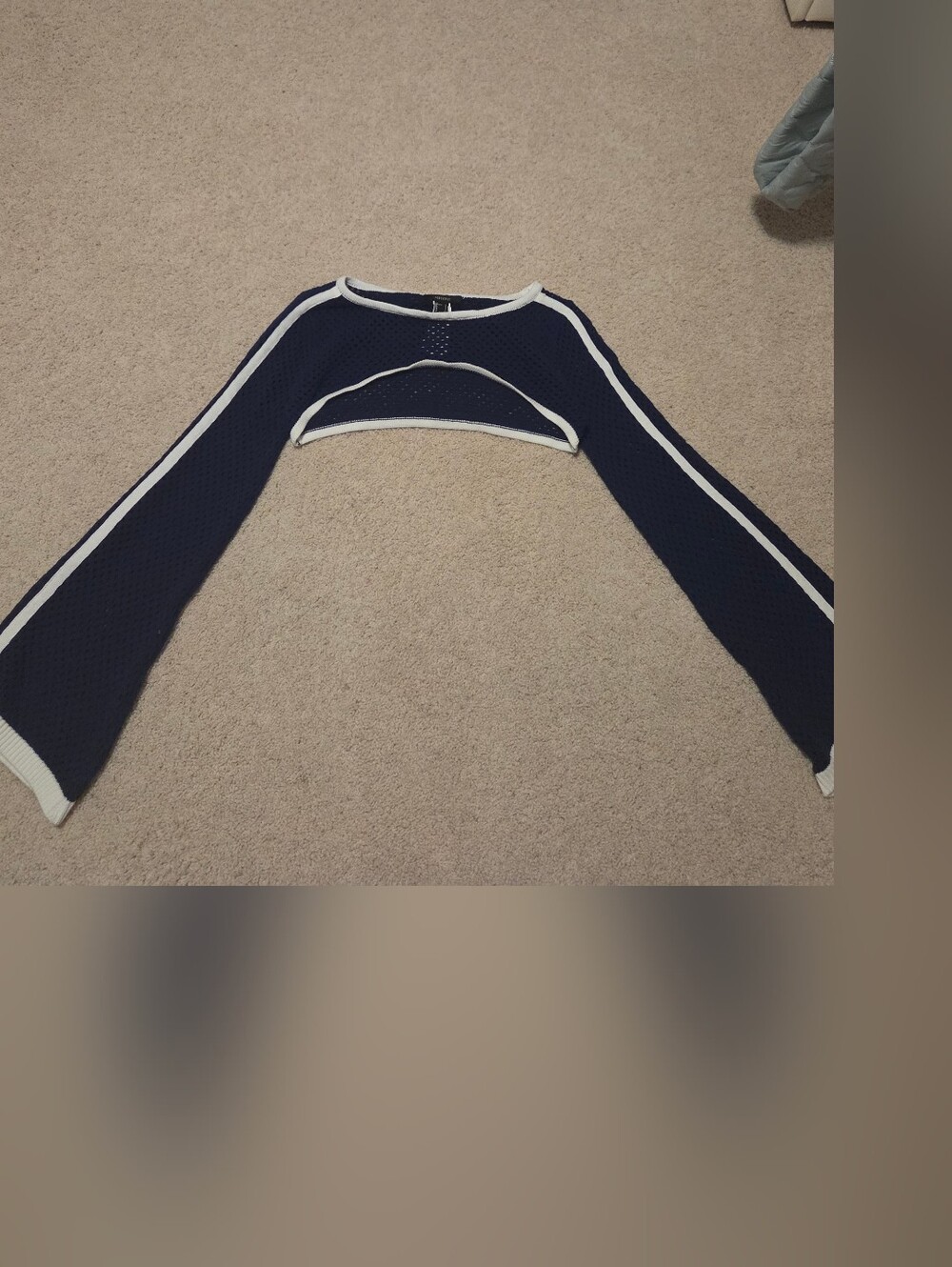 Forever 21 Navy Blue and White Long Sleeve Crop Top